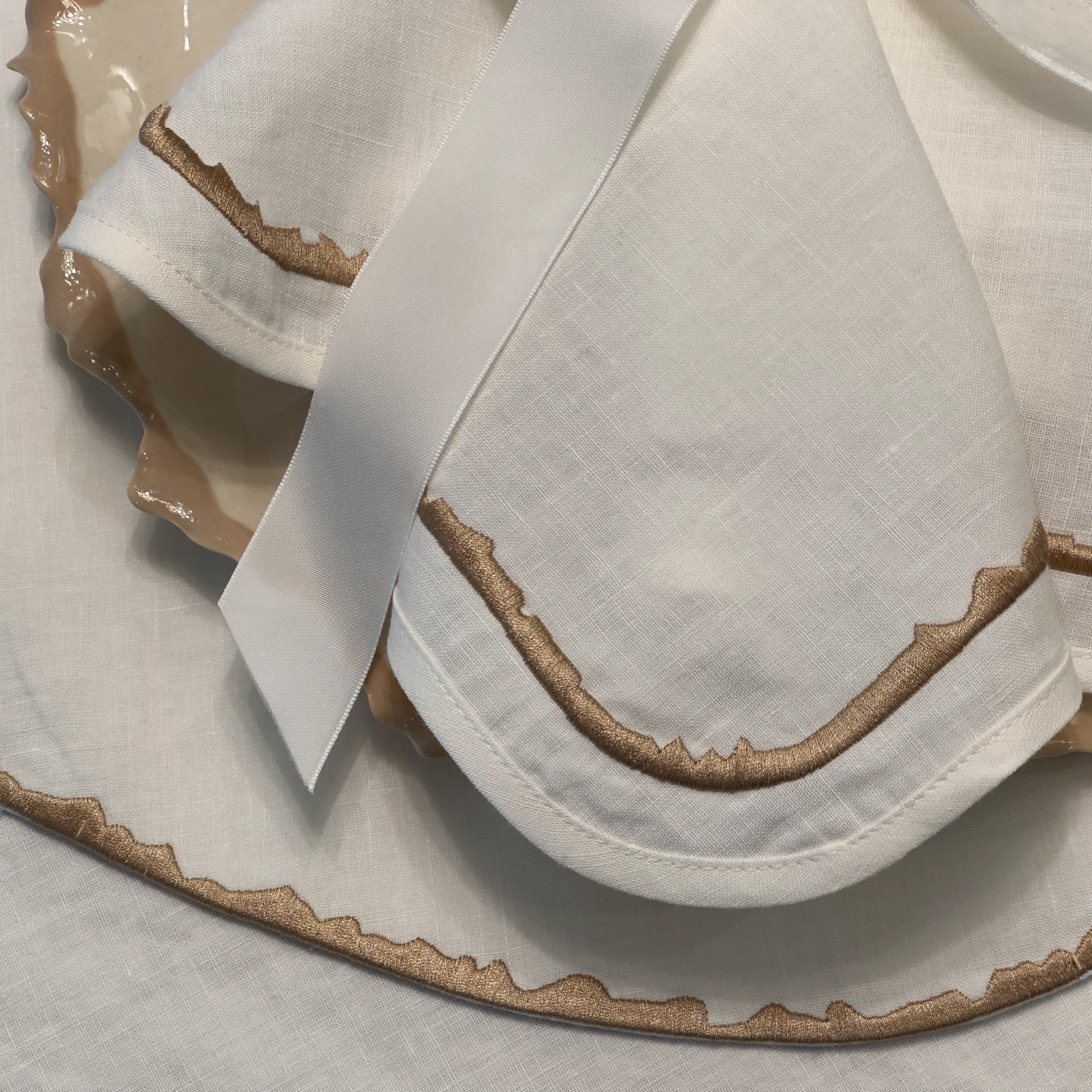 Lino e Terra Napkin in Mocha Mousse - 100% Pure Italian Fibre™ Linen