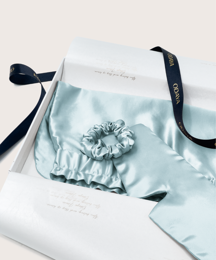 The Silk Wardrobe Beauty Set - Ice